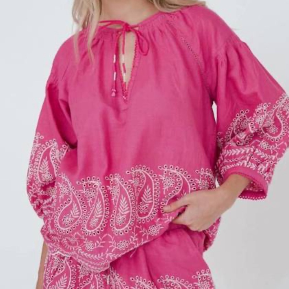 Melissa Newton fuchsia blouse size small